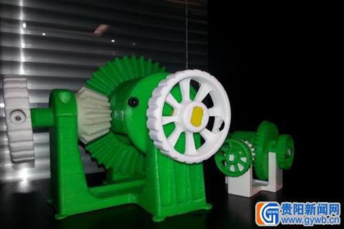 “貴州造”3D打印機(jī) 打印一花瓶只要六小時(shí)(圖)