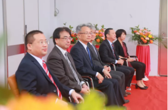 太爾愛克“紫外光固化樹脂研發實驗中心“建成剪彩